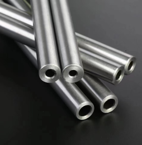 Ống Thép Đúc DN10: Giải Pháp Ống Nhỏ Gọn, Bền Bỉ Trong Hệ Thống Áp Lực